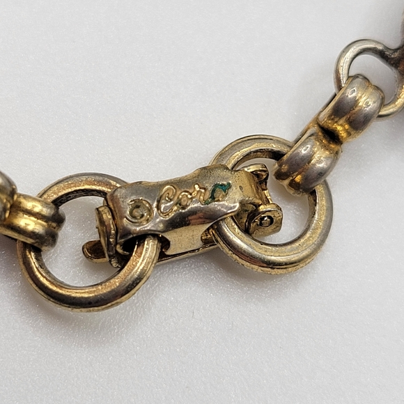 VTG Coro Scarab Bracelet | Gold Tone with Multicolored Carved Stones | SIGNED - Picture 5 of 7